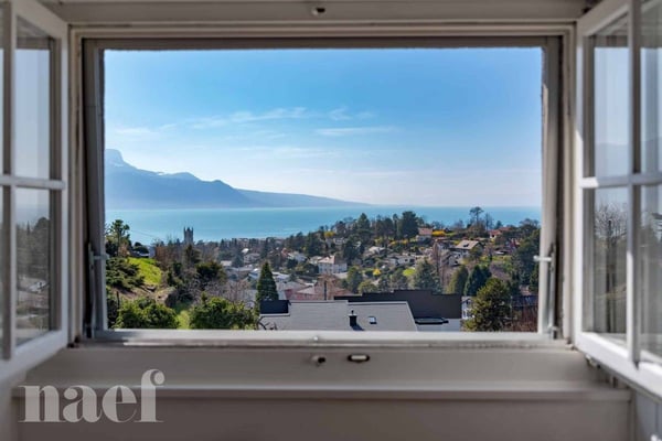 Maison de 290 m2 avec jardin et vue sur le lac 9