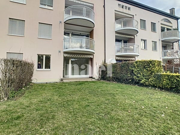 Appartement de 2.5 pièces au rez avec jardin 3