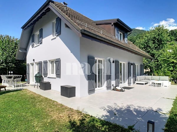Maison avec terrasse et jardin 3