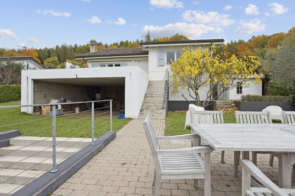 Splendide villa au coeur de La côte avec vue majestueuse sur le lac 5