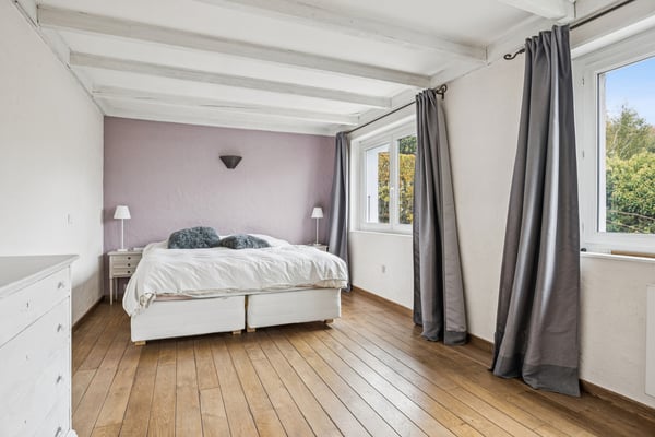 Splendide villa au coeur de La côte avec vue majestueuse sur le lac 11