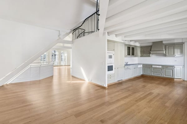 Magnifique duplex de 6 pièces au coeur du bourg d'Aubonne 11