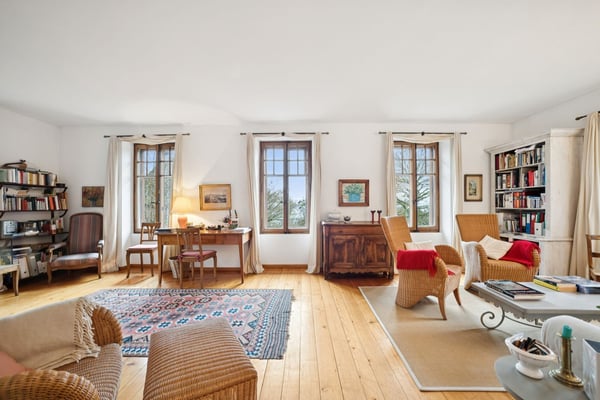 Maison de maître - Charme et prestige sur les hauteurs 12