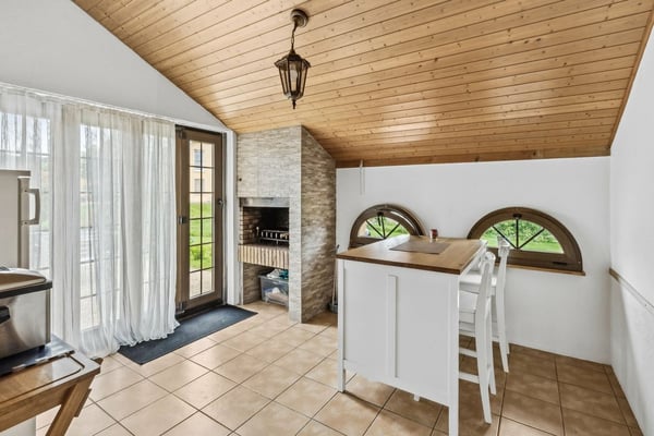 Spacieuse villa de 180m2 habitables au coeur du village avec bureau in 6