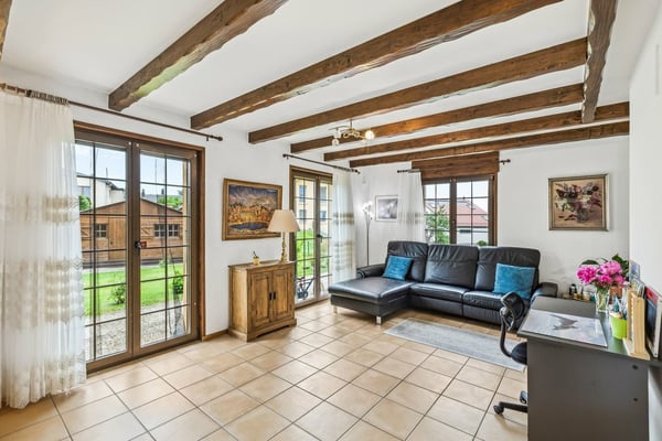 Spacieuse villa de 180m2 habitables au coeur du village avec bureau in 3