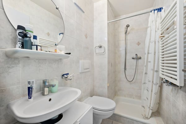 Charmante maison contigue à vendre à proximité d'Aubonne 10