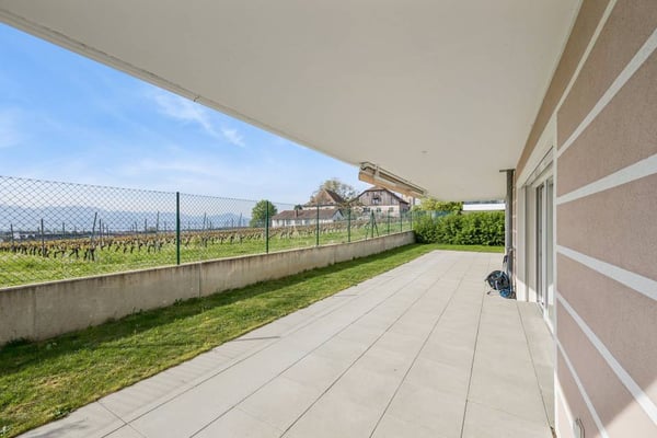 4.5 pièces contemporain et lumineux avec jardin et très belle vue sur 2