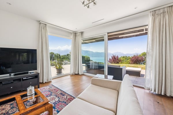 Un appartement d'exception entre ciel et lac 4