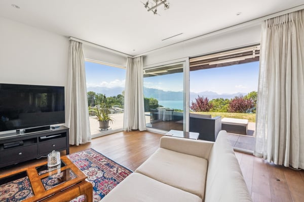 Un appartement d'exception entre ciel et lac 4