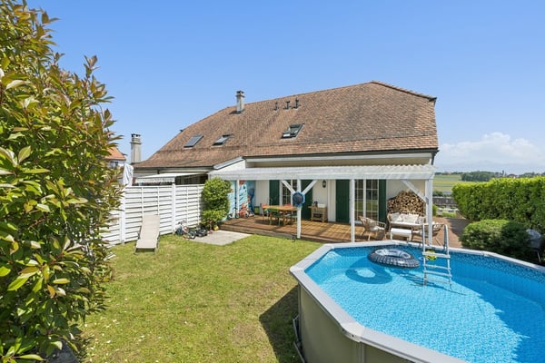 Belle maison villageoise 1