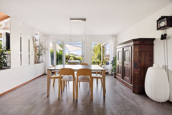Maison individuelle avec grand jardin dans un quartier résidentiel à q 5