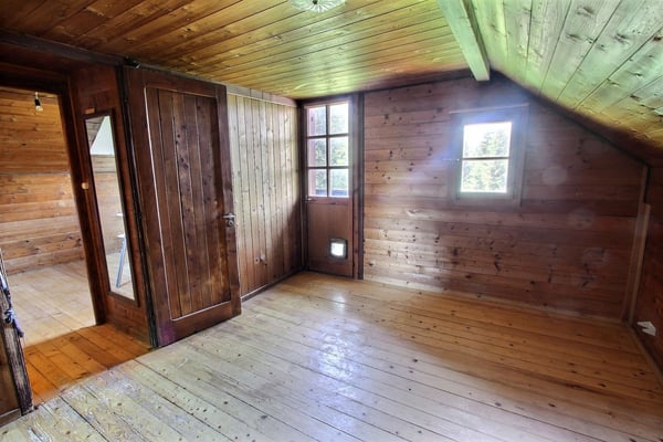 Chalet composé de 2 logements 9