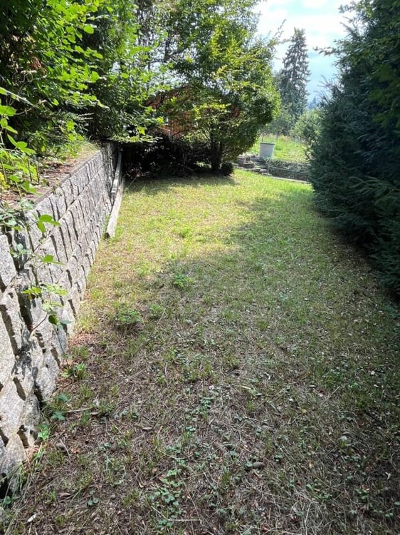 Freistehendes 1.5-Zimmer-Einfamilienhaus mit angebautem Schopf 12