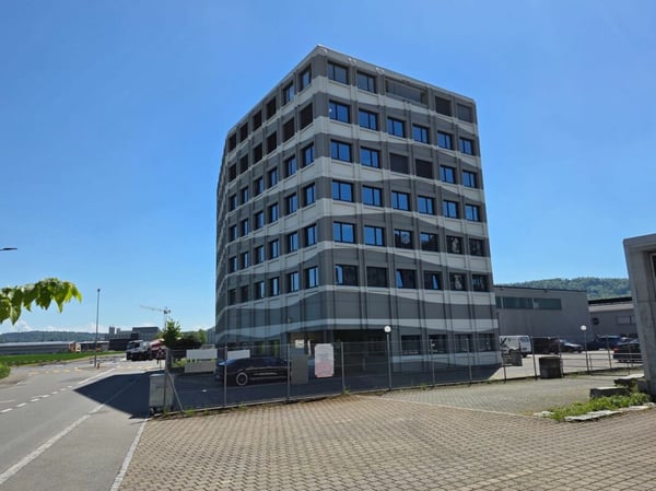 Attraktive Büro- und Gewerbefläche an verkehrstechnisch bester Lage 1