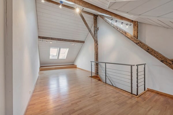 Historisches 1-Zimmer-Einfamilienhaus mit Gewerbe im Erdgeschoss in der Altstadt! 11