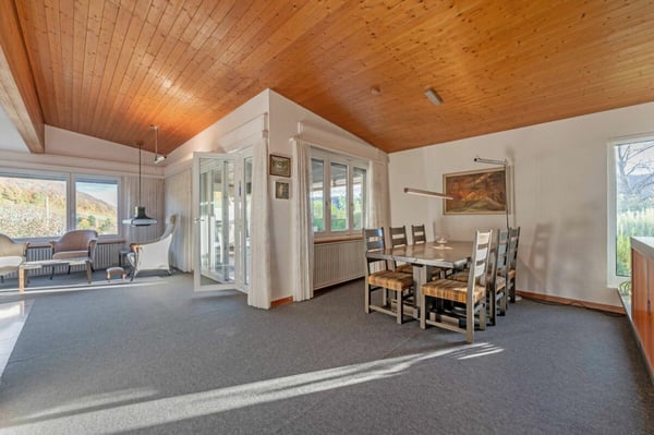 Viel Platz, Ruhe & Privatsphäre - freistehendes Einfamilienhaus mit viel Potenzial 6