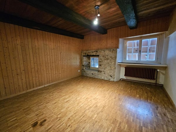 Ehemaliges Bauernhaus mit riesiger Scheune für zusätzliches Potenzial: Wohnen/Arbeiten oder Hobby! 8