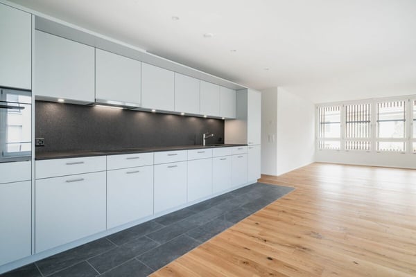 Grosszügige 1.5-Zimmer-Neubauwohnung an ruhiger Lage mit herrlichem Balkon 2