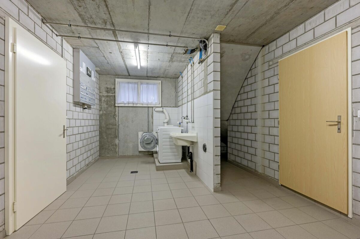 Freistehendes 6.5-Zimmer-Haus mit 2.5-Zimmer Einliegerwohnung an wunderbarer Aussichtslage!