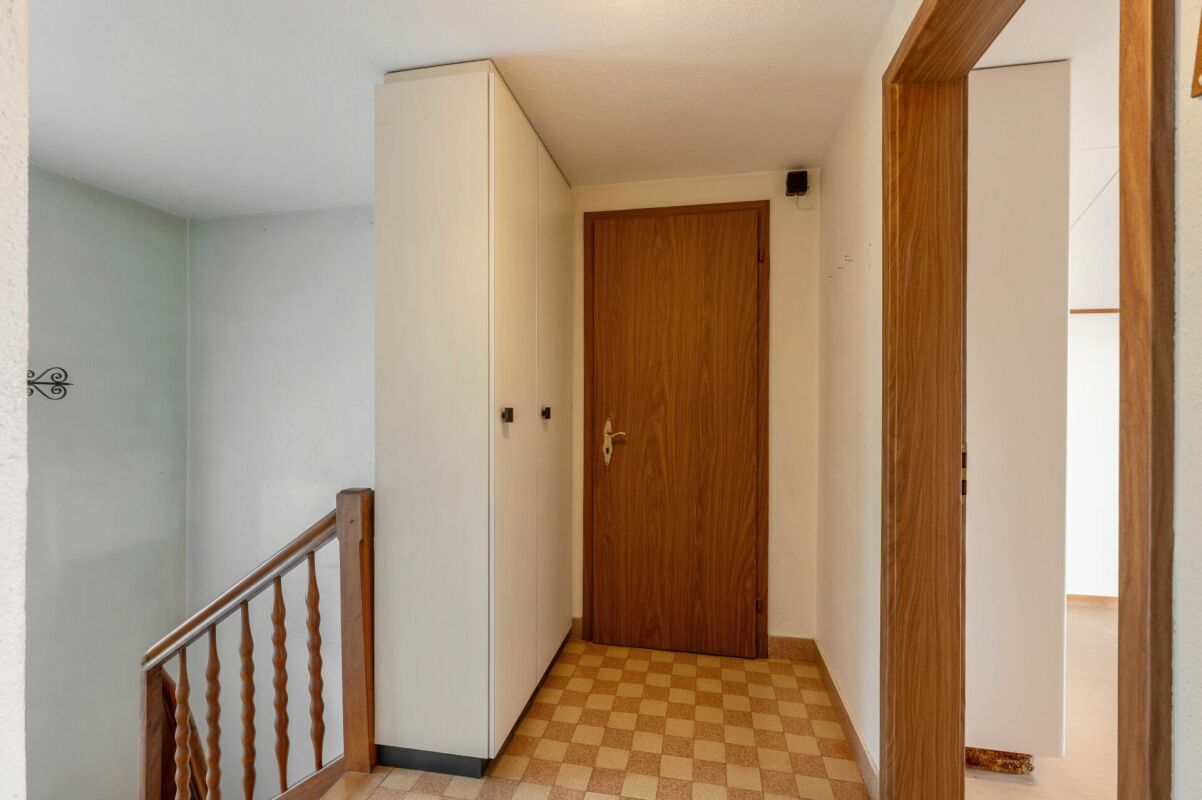 Freistehendes 5.5-Zimmer-Einfamilienhaus mit herrlichem Garten an wunderbar erhöhter Lage