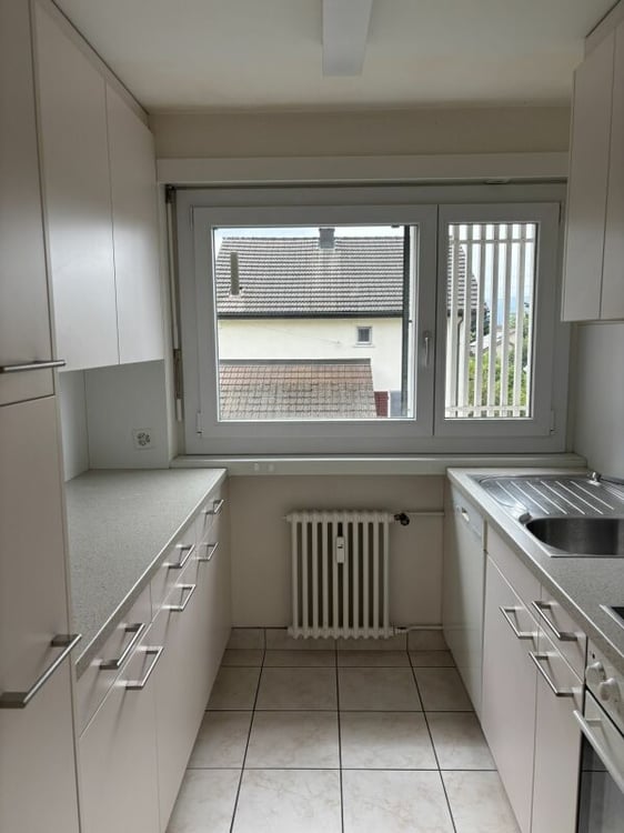 Helle 4-Zimmer-Wohnung mit sonnigem Balkon in ruhigem Wohnquartier 5