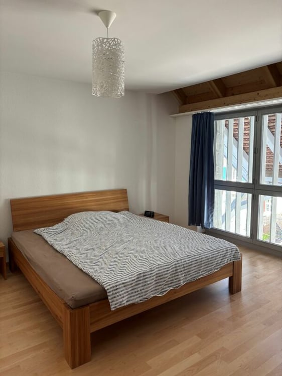 Grosszügige, sehr gepflegte 3.5-Zimmer-Wohnung mit sonnigem Balkon 5
