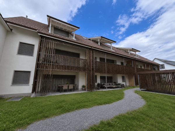 Moderne 2.5-Zimmer-Gartenwohnung zu vermieten