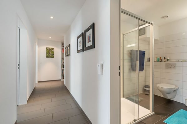 Moderne 5.5-Zimmer-Terrassenwohnung mit wunderbarem Blick auf die Aare 14