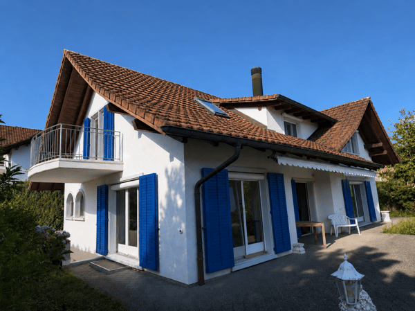 Idyllisch gelegenes 6.5-Zimmer-Einfamilienhaus mit herrlicher Sicht ins Grüne und guter Verkehrsanbindung 14