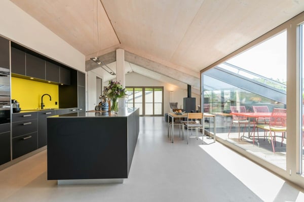 Exklusives Penthouse im obersten Stockwerk mit zwei Terrassen, überwiegend offener Grundriss mit rund 181 m2 6