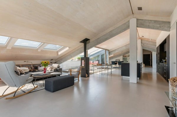 Exklusives Penthouse im obersten Stockwerk mit zwei Terrassen, überwiegend offener Grundriss mit rund 181 m2 12