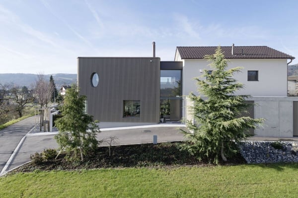 Architektonisches Unikat mit Pool, Liftanlage, vielseitigem Garten und sechs Autoabstellplätzen 20