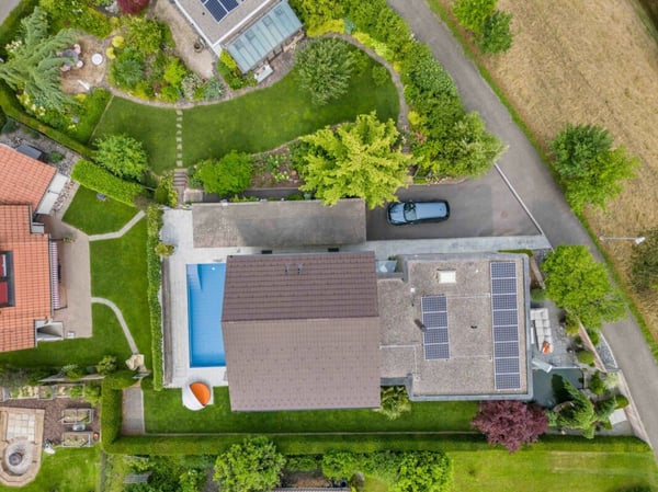 Architekturikone mit Pool- und Liftanlage in idyllischem Winzerdorf mit 237 m2 Wohnfläche 2