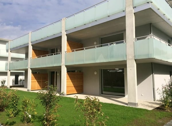 Moderner Büro-/Gewerberaum mit Sofortanschluss an Autobahn, Bus und Zug
