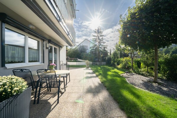 Hausteil mit grosszügiger Dachwohnung und Einliegerwohnung mit traumhafter Aussicht 10