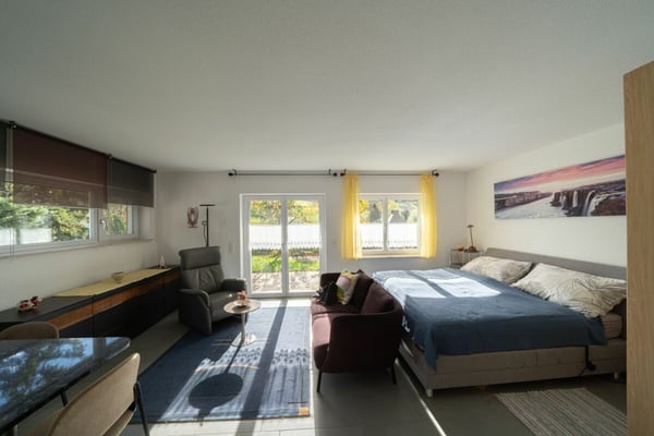 Hausteil mit grosszügiger Dachwohnung und Einliegerwohnung mit traumhafter Aussicht 9