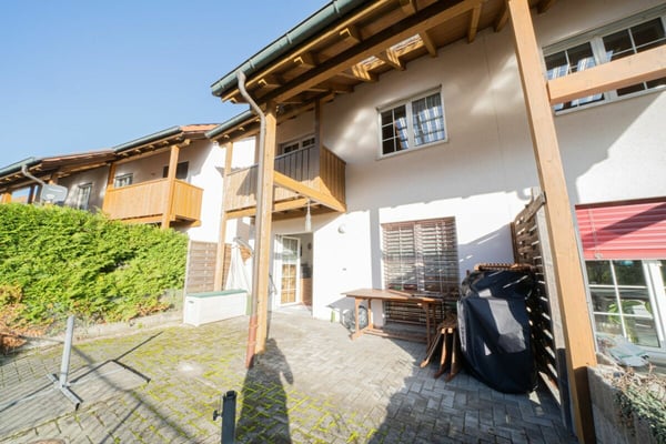 Charmante Doppeleinfamilienhaushälfte in Wil AG 7