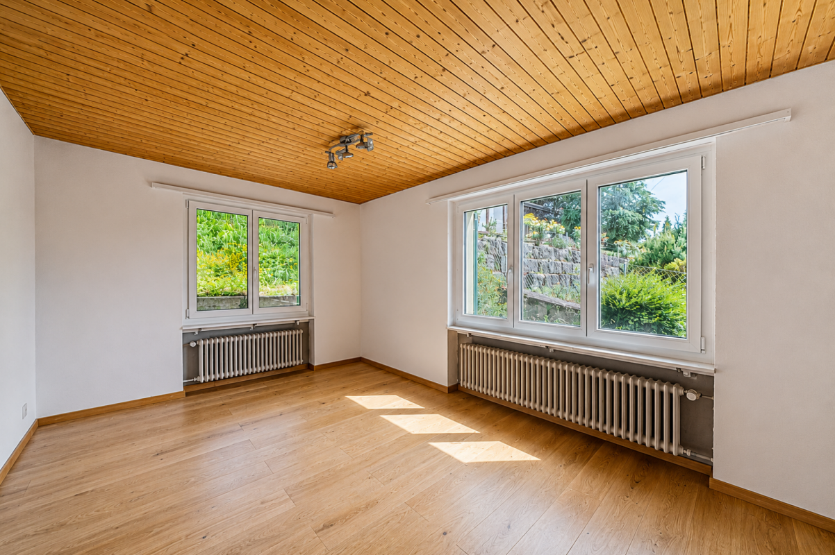 Wohnen mit Weitblick: Charmantes Einfamilienhaus an erhöhter Lage