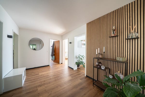 Grosszügiges Zweifamilienhaus mit Gartenparadies und Potenzial 4