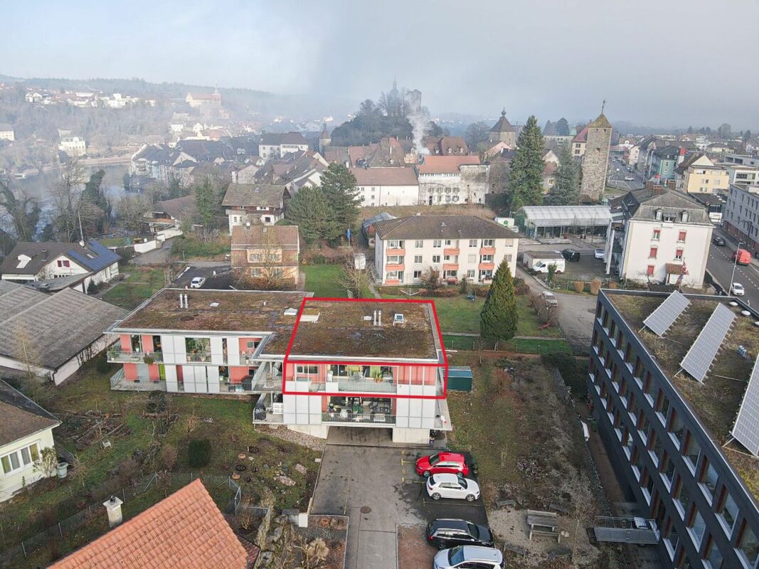 Sonnige 4.5-Zimmer-Wohnung mit viel Komfort und Rhein-Nähe