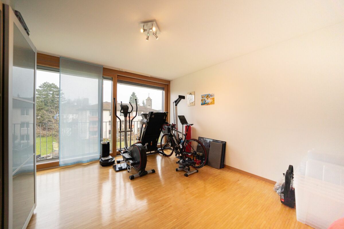 Sonnige 4.5-Zimmer-Wohnung mit viel Komfort und Rhein-Nähe