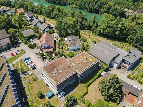 Sonnige 4.5-Zimmer-Wohnung mit viel Komfort und Rhein-Nähe 2