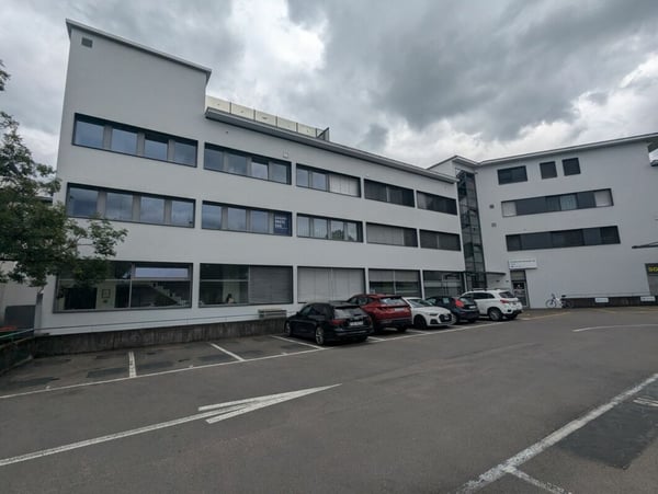 Ladenlokal an prominenter Lage in Rotkreuz 13