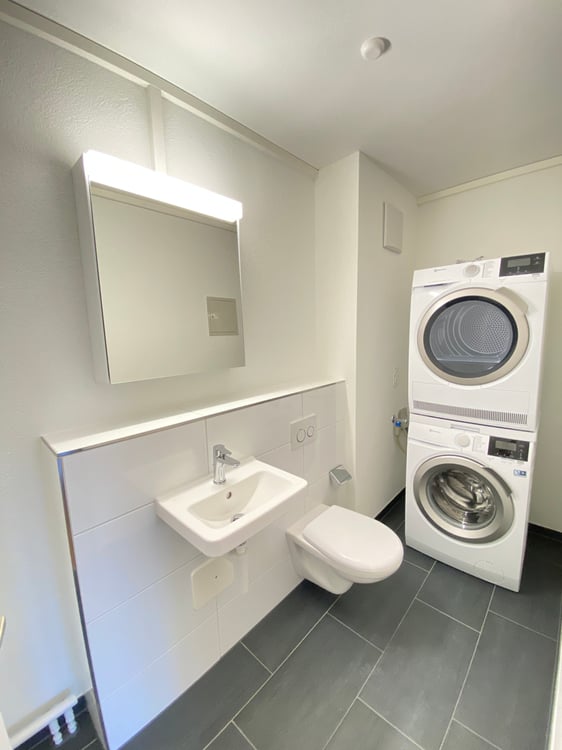 Grosszügige 1.5-Zimmerwohnung mit sanierter Küche und Bad 9