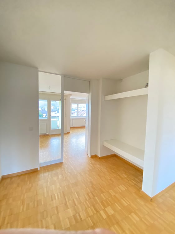 Grosszügige 1.5-Zimmerwohnung mit sanierter Küche und Bad 6