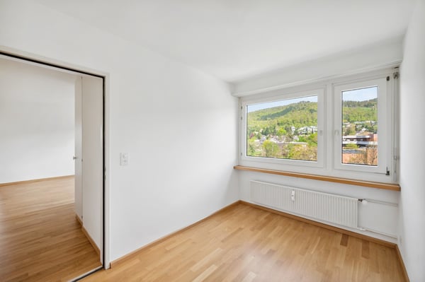 1.5-Zimmerwohnung mit Balkon und schöner Aussicht! 3