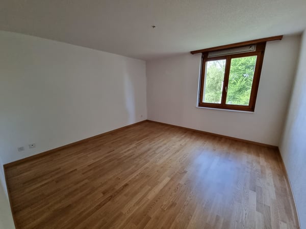 Gemütliche 1.5 Zimmer-Wohnung im 1.OG zu vermieten 4