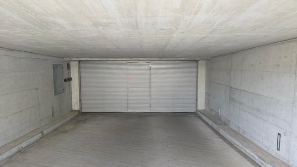 Einstellhallenplatz (mit oder ohne Elektroladestation) zu vermieten 4