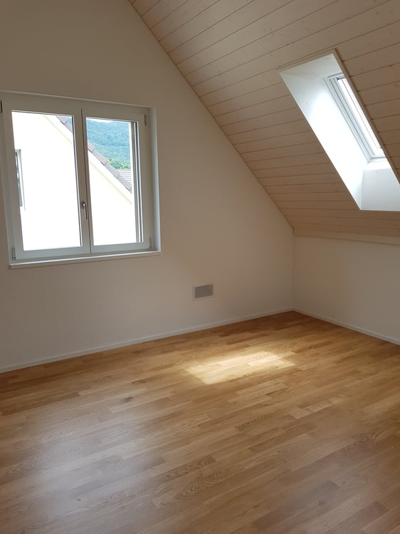 Moderne 2.5 Zimmer Maisonette-Wohnung im Dachgeschoss zu vermieten 6