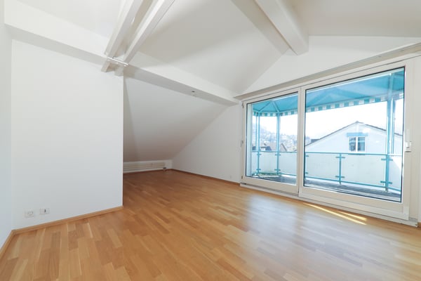 Grosszügige 3.5 Dachzimmer-Wohnung in Muttenz 3